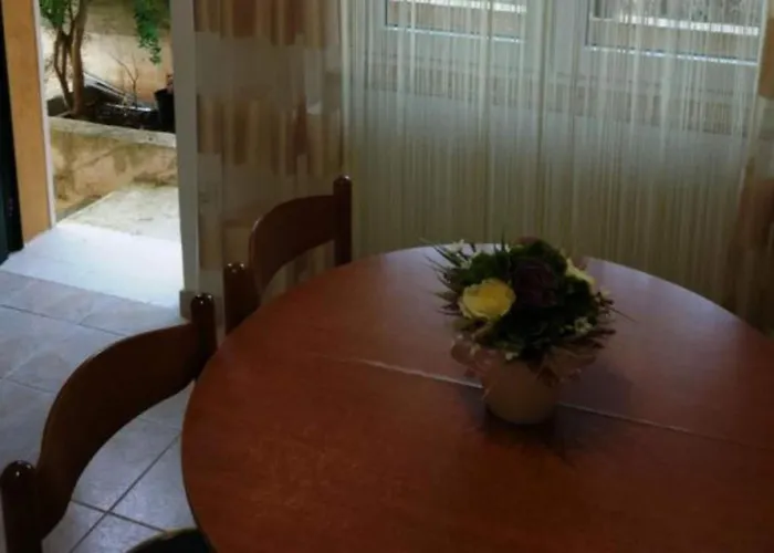 아파트 Maritimo - Two Bedroom With Sea View And Terrace *