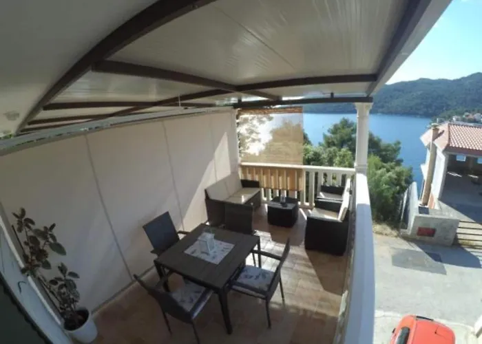 Maritimo - Two Bedroom With Sea View And Terrace * Smokvica (Korcula)