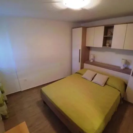 Апартаменты Maritimo - Two Bedroom With Sea View And Terrace Брна