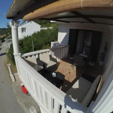 Апартаменты Maritimo - Two Bedroom With Sea View And Terrace